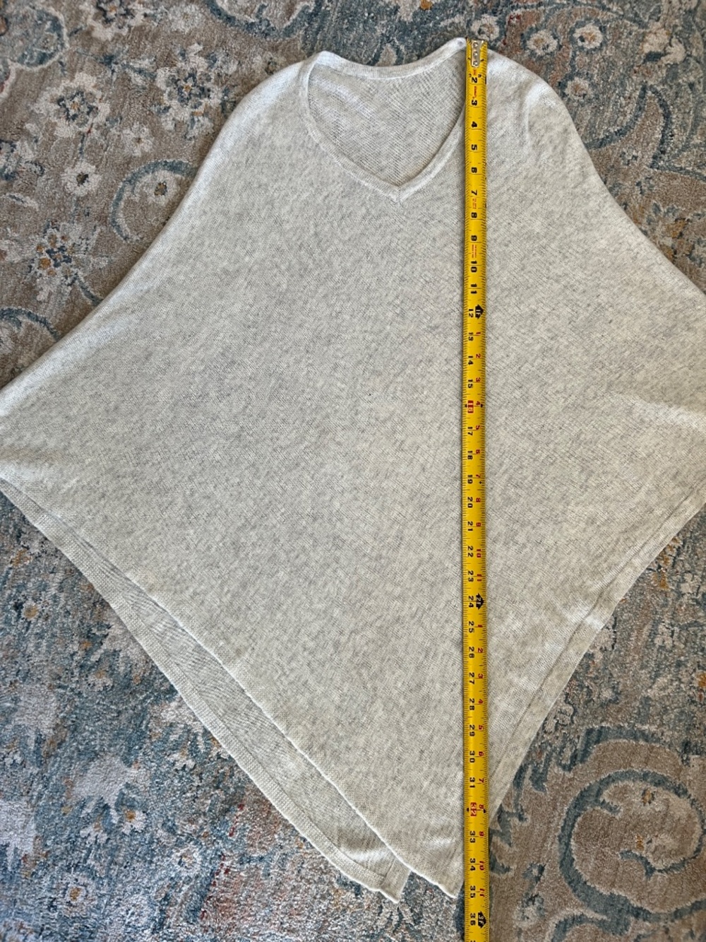 Cashmere-Soft Poncho - Picture 5 of 6